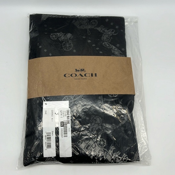 Coach Horse And Carriage Hat And Scarf Set Black/Grey - Picture 7 of 8